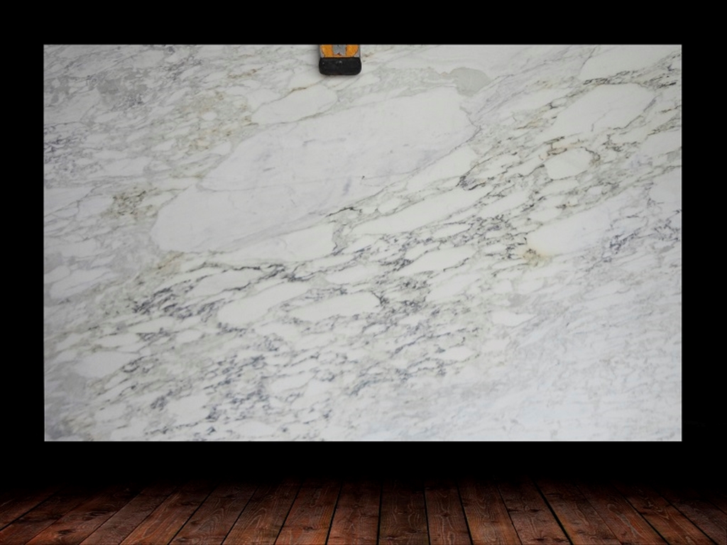 CALACATTA OVALE HONED / POLISHED MARBLE