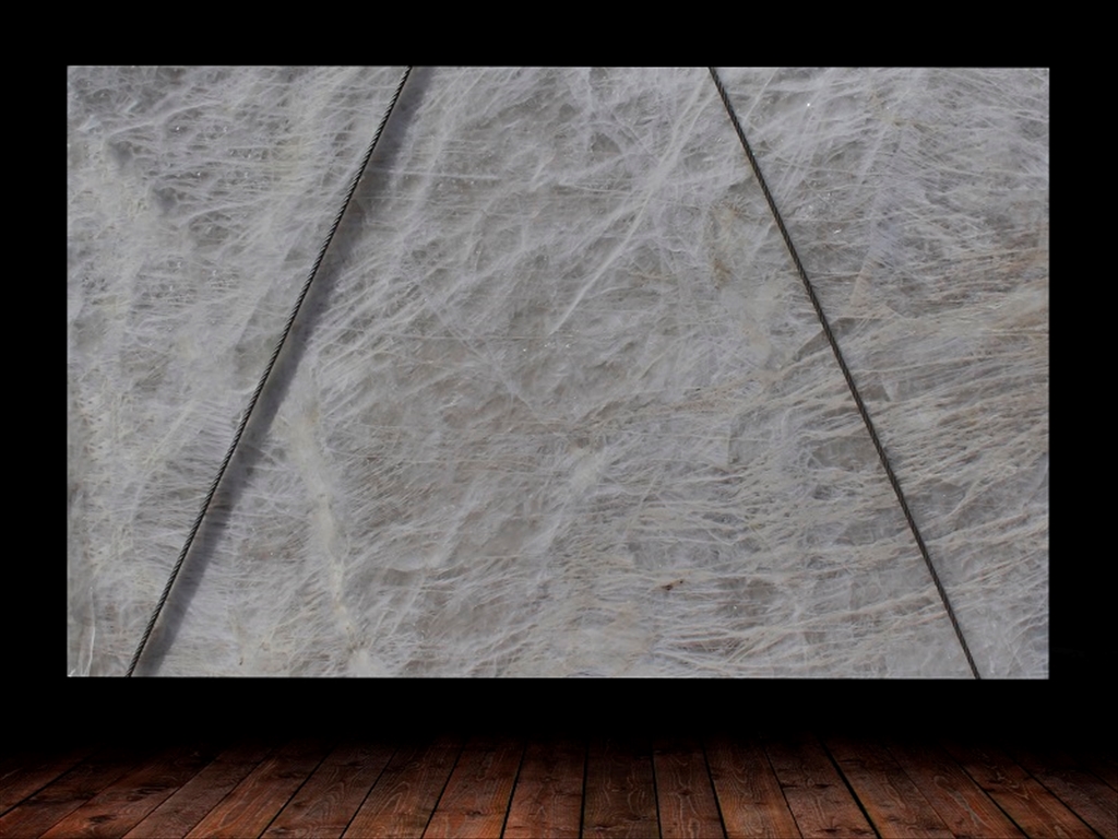 CRISTALLO PRECIOUS QUARTZITE